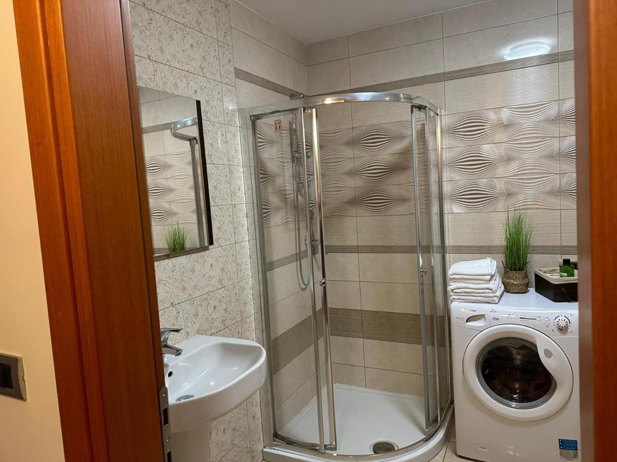 Luxury Condo In Tirana Eksteriør billede