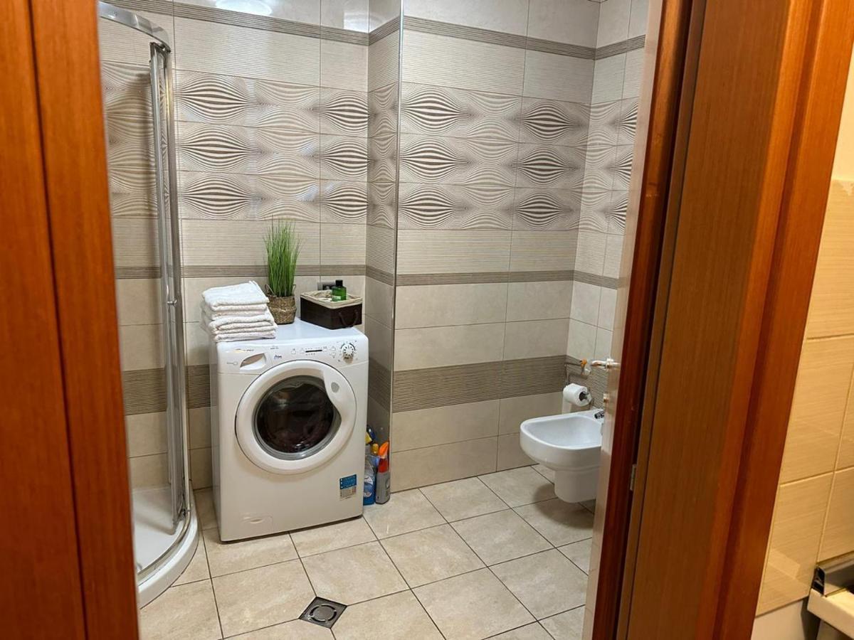 Luxury Condo In Tirana Eksteriør billede